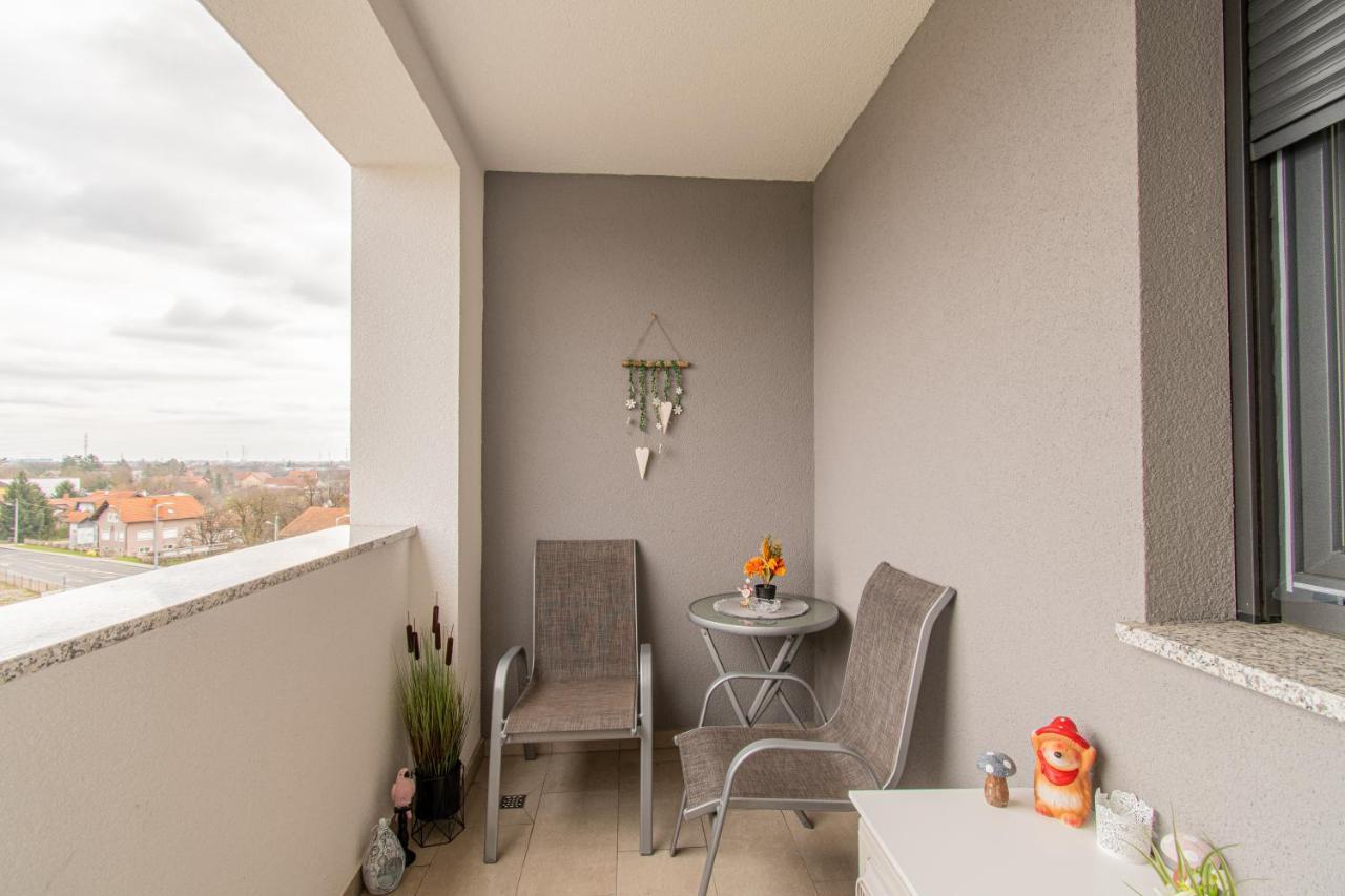 Flexible Selfcheckins 42 - Zagreb - Luxury - Garage Parking - Loggia - Brand New Apartment Luaran gambar