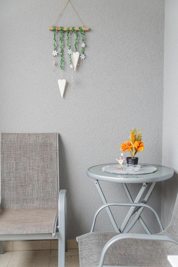 Flexible Selfcheckins 42 - Zagreb - Luxury - Garage Parking - Loggia - Brand New Apartment Luaran gambar